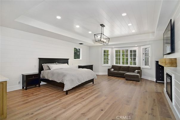 Bedroom, Interior, Pendant Lights, Recessed Lighting, Wood Texture Flooring
