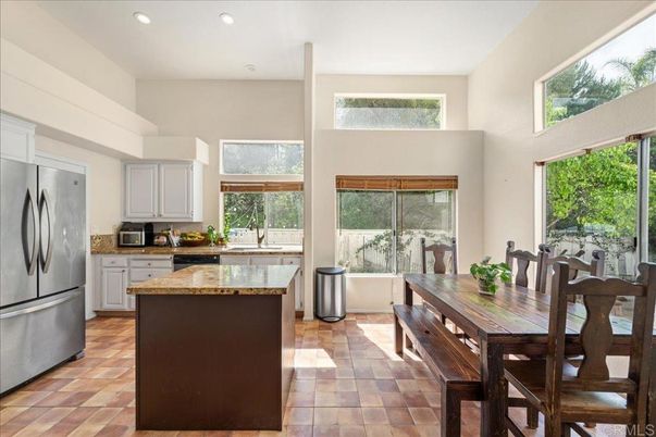 Dining room, Interior, Kitchen, Recessed Lighting