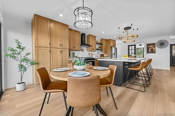 Dining room, Interior, Kitchen, Pendant Lights, Recessed Lighting, Wood Texture Flooring