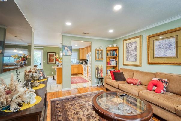 Interior, Kitchen, Living room, Pendant Lights, Recessed Lighting, Wood Texture Flooring