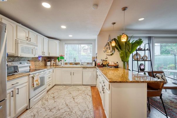 Interior, Kitchen, Pendant Lights, Recessed Lighting, Wood Texture Flooring