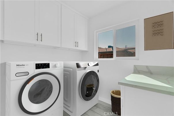 Interior, Washer, Wood Texture Flooring