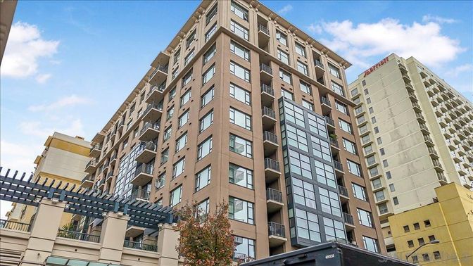 Exterior, Facade, Condo Building