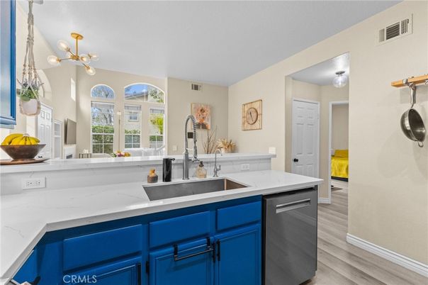 Interior, Kitchen, Pendant Lights, Wood Texture Flooring