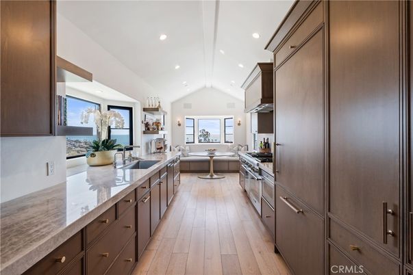 Interior, Kitchen, Living room, Pendant Lights, Recessed Lighting, Stainless Steel Appliances, Water, Wood Texture Flooring