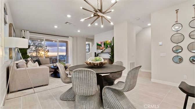 Dining room, Interior, Living room, Pendant Lights, Recessed Lighting