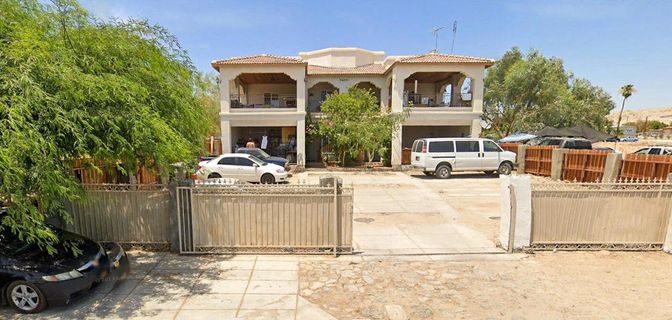 Exterior, Facade, Mediterranean