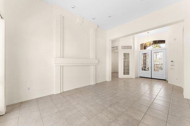 Chandelier, Empty room, Interior, Recessed Lighting