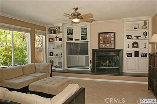 Fireplace, Interior, Living room
