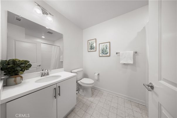Bathroom, Interior, Recessed Lighting