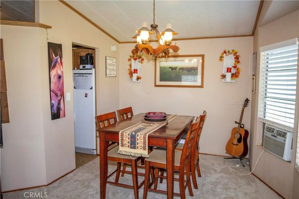 Chandelier, Dining room, Interior