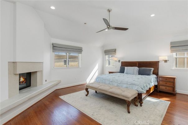 Bedroom, Fireplace, Interior, Recessed Lighting, Wood Texture Flooring
