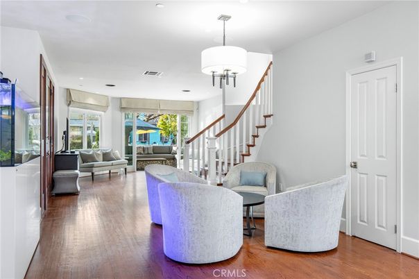 Chandelier, Interior, Living room, Recessed Lighting, Wood Texture Flooring