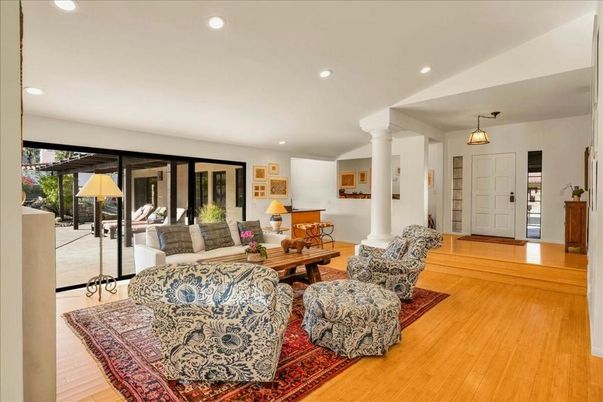 Interior, Living room, Pendant Lights, Recessed Lighting, Wood Texture Flooring