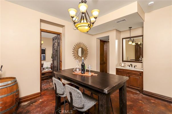 Chandelier, Dining room, Interior