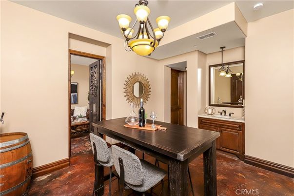 Chandelier, Dining room, Interior