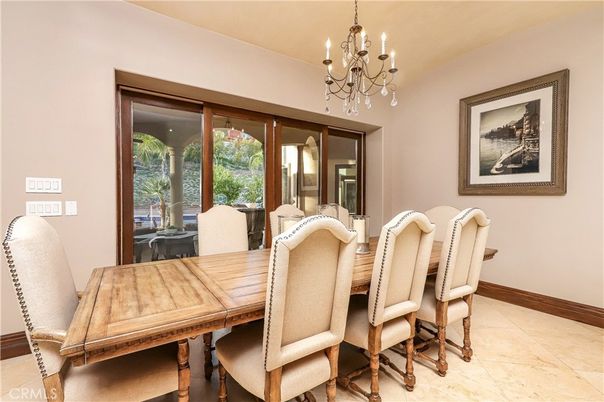 Chandelier, Dining room, Interior