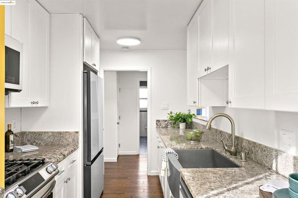 Interior, Kitchen, Stainless Steel Appliances, Wood Texture Flooring