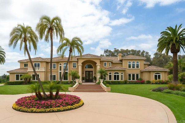 Backyard, Exterior, Facade, Mediterranean