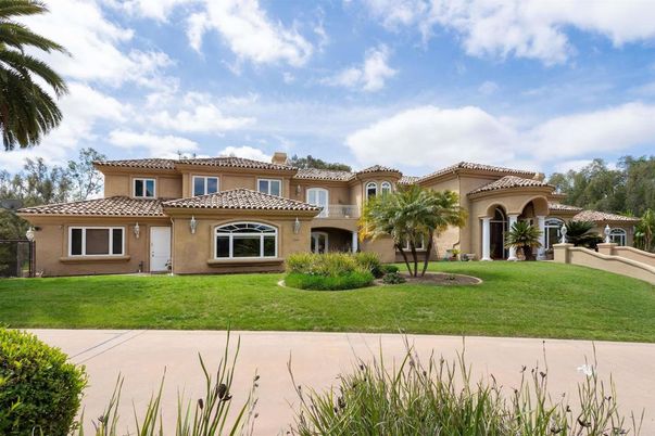 Backyard, Exterior, Facade, Mediterranean