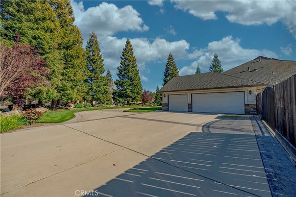 Detached Garage, Exterior