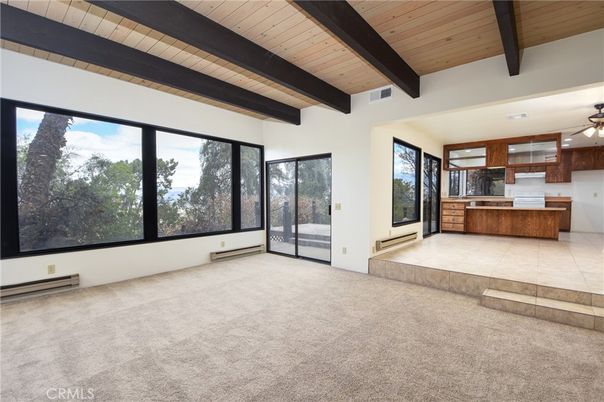 Empty room, Interior, Kitchen, Wooden Beams, Wooden Ceilings