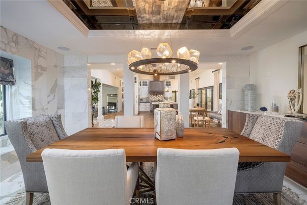 Chandelier, Dining room, Interior, Kitchen, Marble, Marble Walls, Recessed Lighting