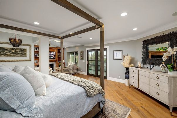 Bedroom, Interior, Pendant Lights, Recessed Lighting, Wood Texture Flooring