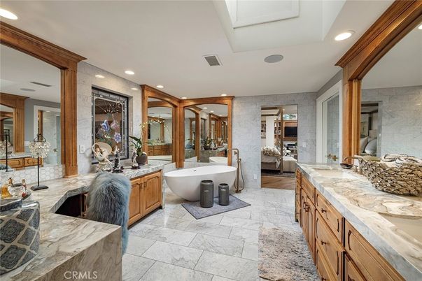 Bathroom, Dual Sink Vanities, Free Standing Baths, Interior, Recessed Lighting