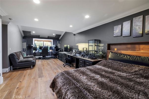 Bedroom, Home Office, Interior, Recessed Lighting, Wood Texture Flooring