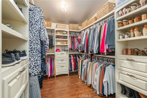 Interior, Walk-in Closets, Wood Texture Flooring