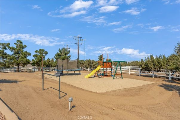 Backyard, Exterior, Playground