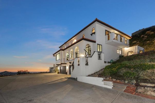 Exterior, Facade, Spanish Mediterranean