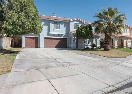 Attached, Exterior, Facade, Spanish Mediterranean