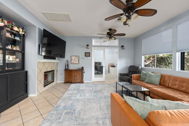 Fireplace, Interior, Living room