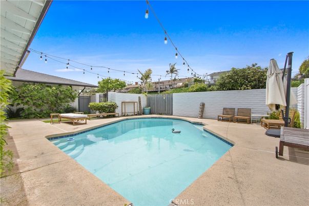 Detached Garage, Exterior, Pool