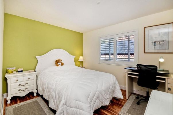 Bedroom, Home Office, Interior, Wood Texture Flooring