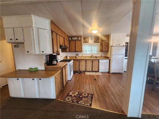 Interior, Kitchen, Wood Texture Flooring