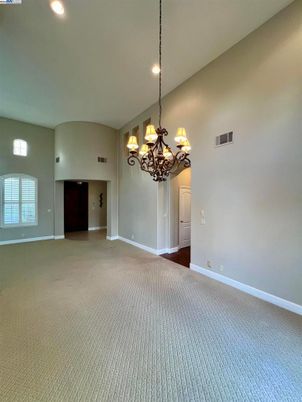 Chandelier, Empty room, Interior, Recessed Lighting