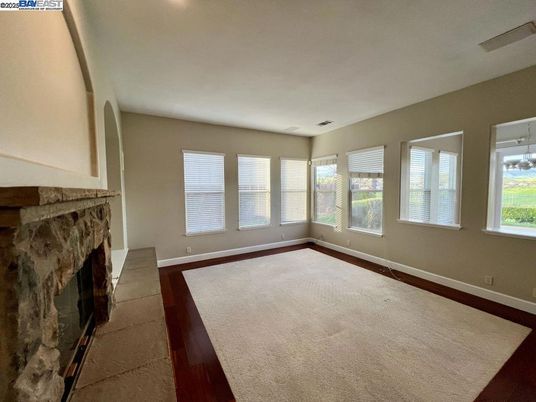 Empty room, Fireplace, Interior