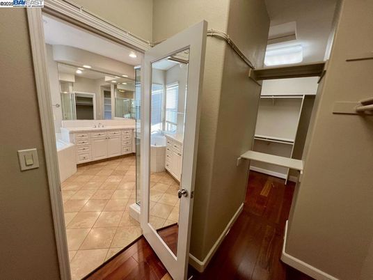 Bathroom, Interior, Recessed Lighting, Wood Texture Flooring