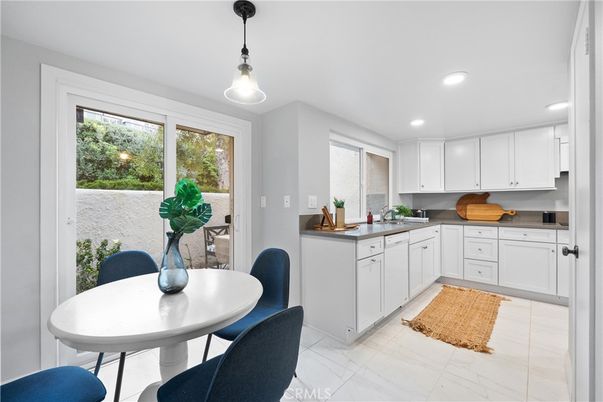 Dining room, Interior, Kitchen, Pendant Lights, Recessed Lighting