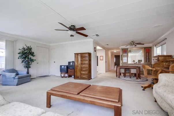 Dining room, Interior