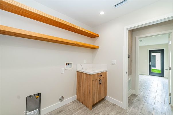 Interior, Recessed Lighting, Wooden Beams, Wood Texture Flooring