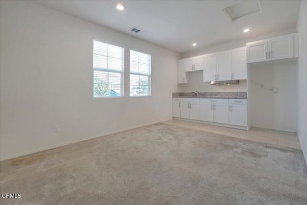 Empty room, Interior, Kitchen, Recessed Lighting
