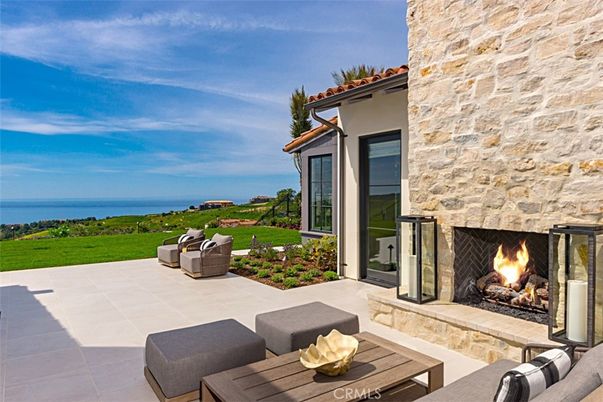 Exterior, Fireplace, Water