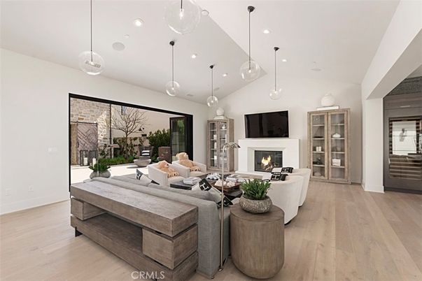 Fireplace, Interior, Living room, Pendant Lights, Recessed Lighting, Wood Texture Flooring