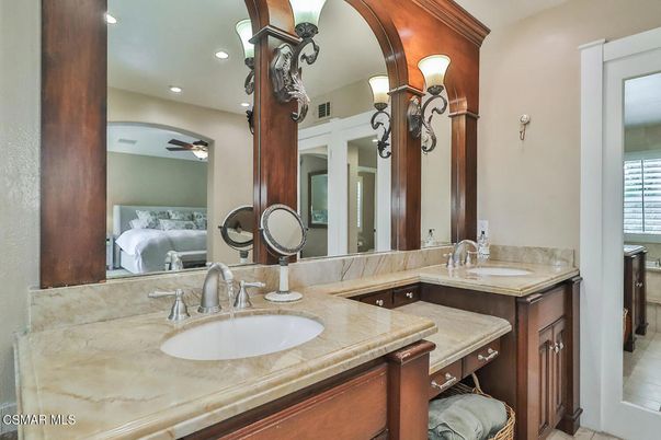 Bathroom, Bedroom, Dual Sink Vanities, Interior, Recessed Lighting