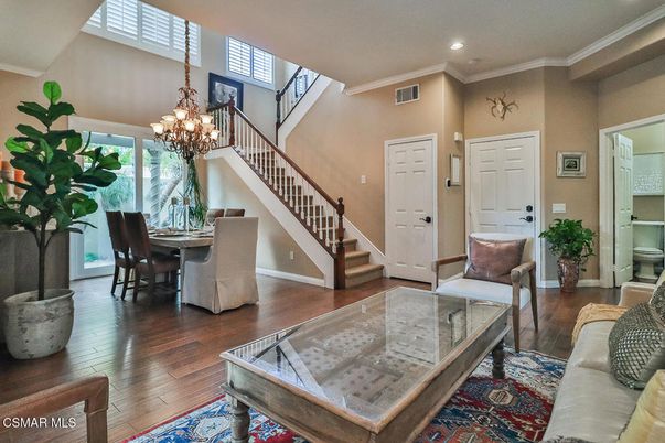 Chandelier, Dining room, Interior, Living room, Recessed Lighting, Wood Texture Flooring