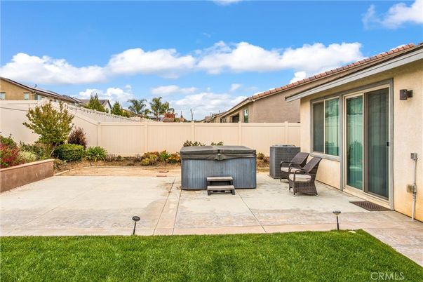 Backyard, Exterior, Hot Tub